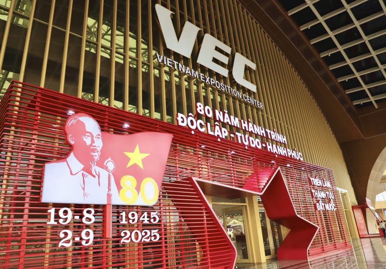 Ấn tượng với loạt giải pháp AI của người Việt tại Triển lãm thành tựu đất nước