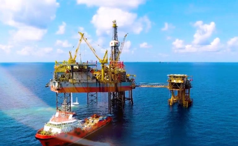 Petrovietnam kỷ niệm 50 năm đổi mới khoa học và công nghệ