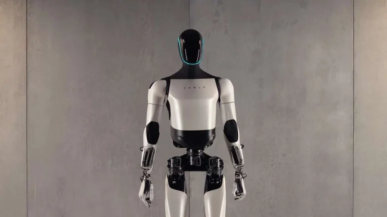 Physical AI là gì? Ứng dụng trong robot dịch vụ